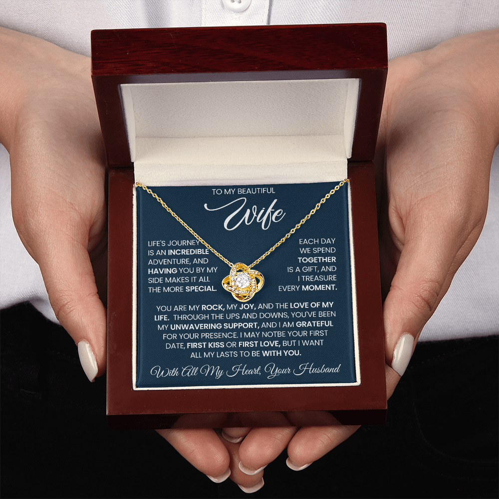 Heartfelt-message-card-with-wife-necklace-gift
