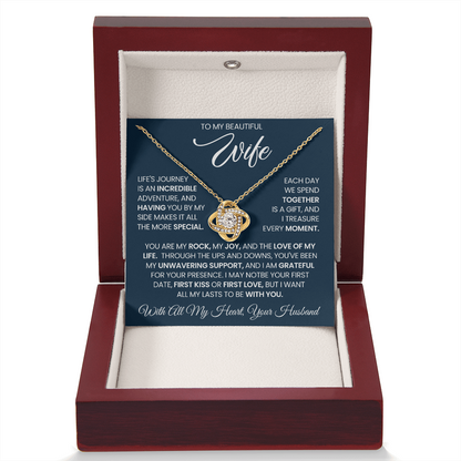 Luxury-LED-gift-box-with-Love-Knot-necklace