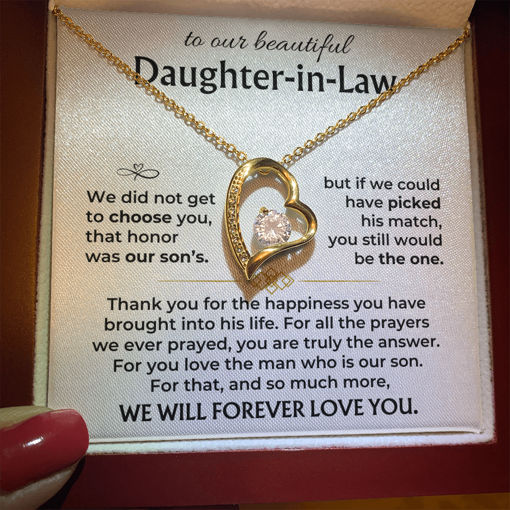 daughter-in-law-keepsake-necklace-from-his-mom-and-dad 
