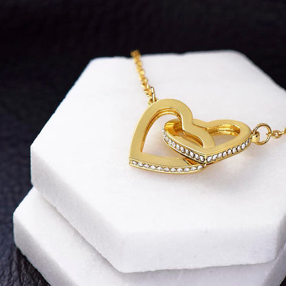daughter-necklace-from-dad-symbolizing-eternal-love 