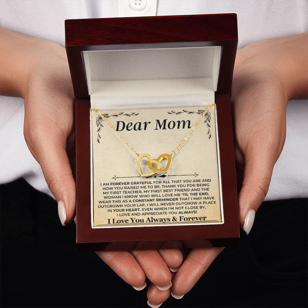 elegant-heart-necklace-for-mom-with-gift-box 