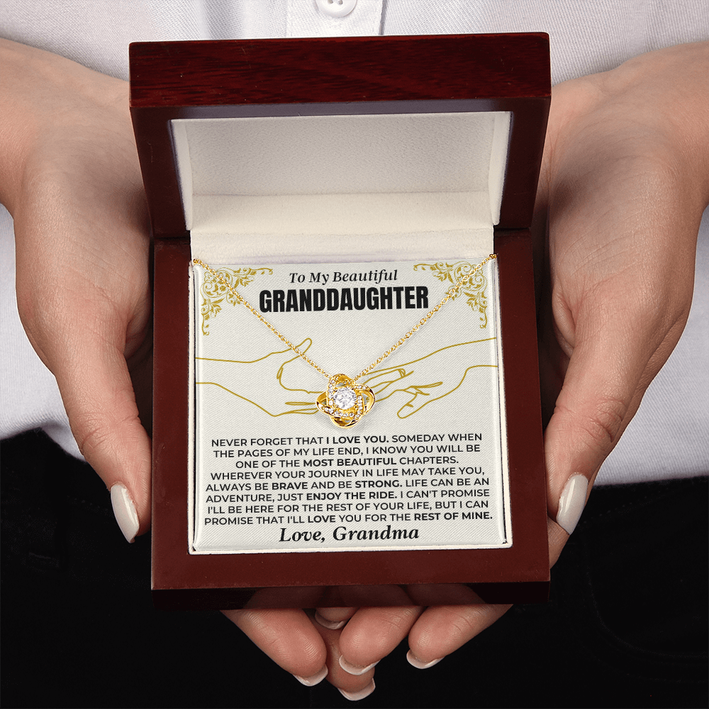 family-bond-necklace-for-granddaughter-from-grandma 