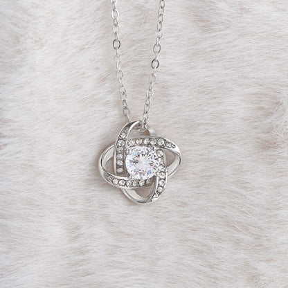 grandma-to-granddaughter-necklace-with-loving-message 