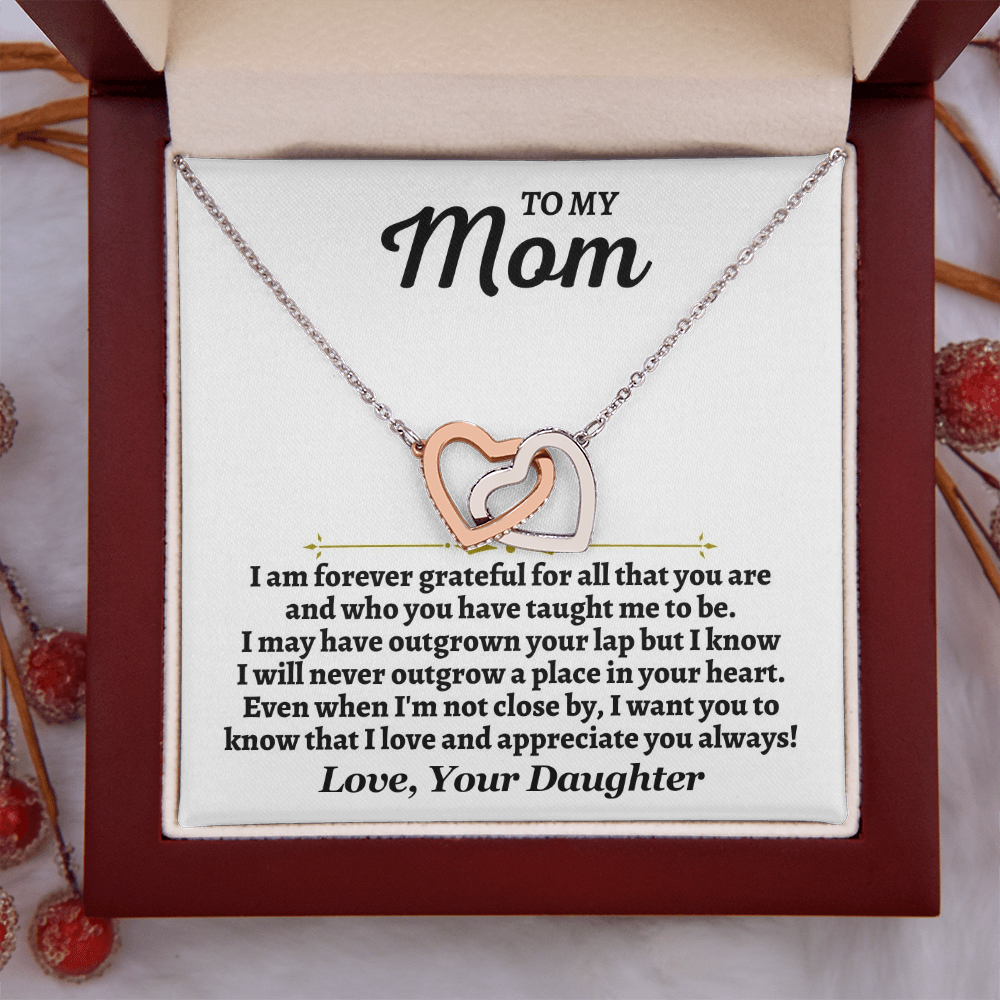 luxury-gift-box-mom-necklace-from-daughter 
