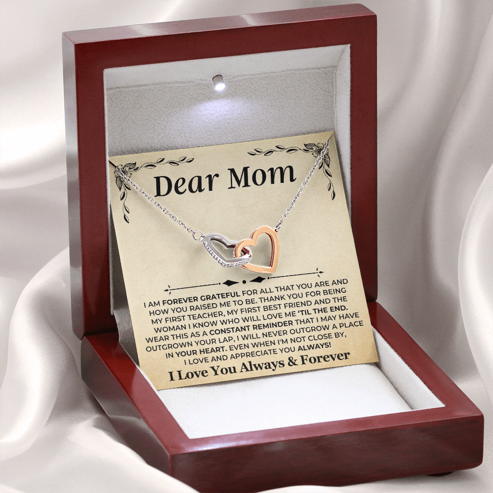 mothers-day-gift-for-mom-with-heart-necklace 