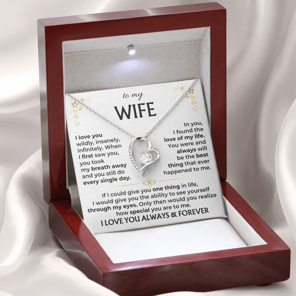 romantic-necklace-from-husband-for-wife