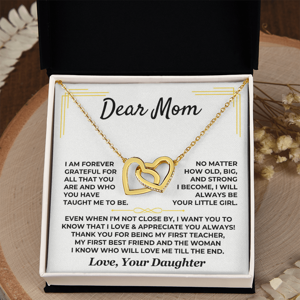 sentimental-gift-for-mom-with-interlocking-hearts-jewelry 